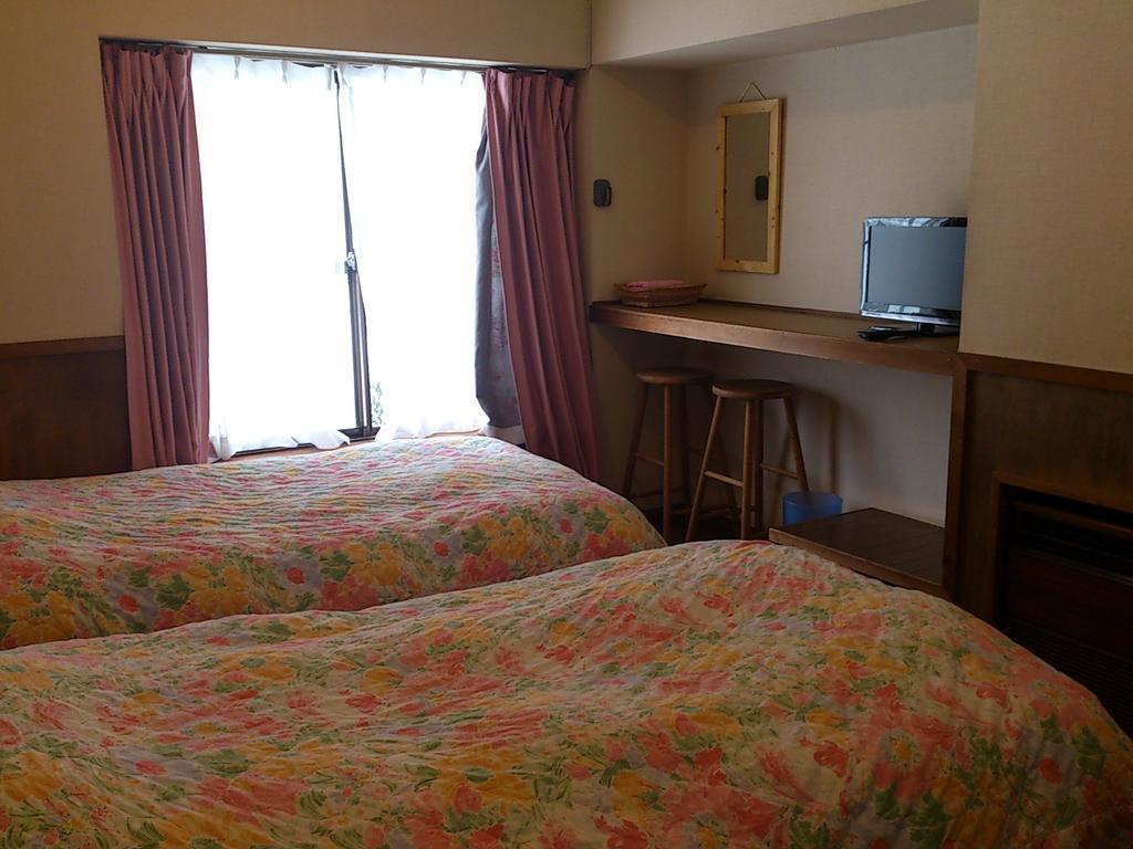North Point Lodge Minamiuonuma Ruang foto
