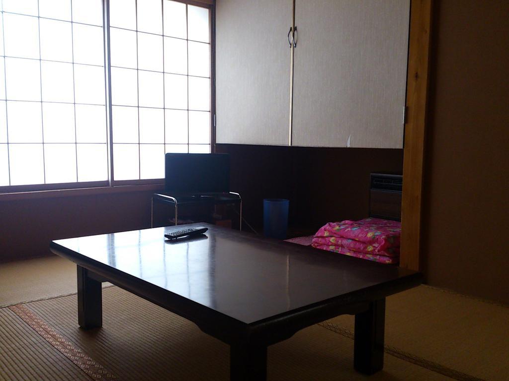 North Point Lodge Minamiuonuma Ruang foto